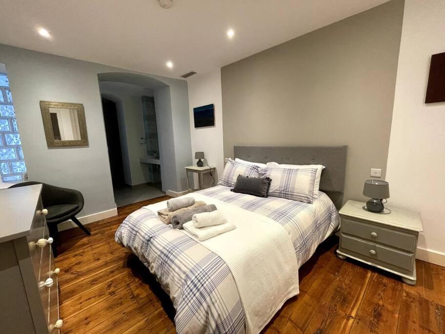 Stylish 2Br Contemporary Design Perfect Vacation Apartment Gibraltar Ngoại thất bức ảnh