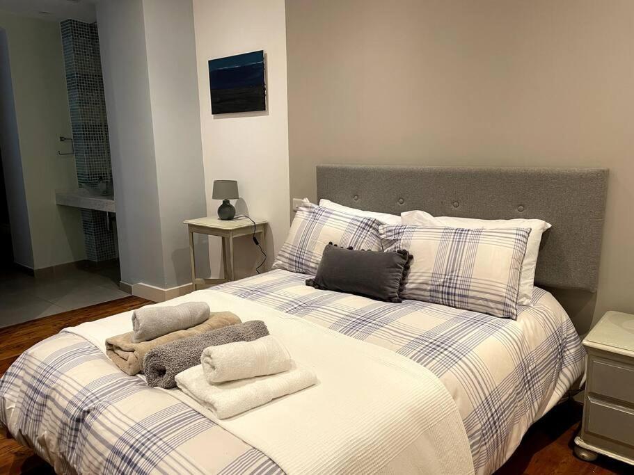 Stylish 2Br Contemporary Design Perfect Vacation Apartment Gibraltar Ngoại thất bức ảnh